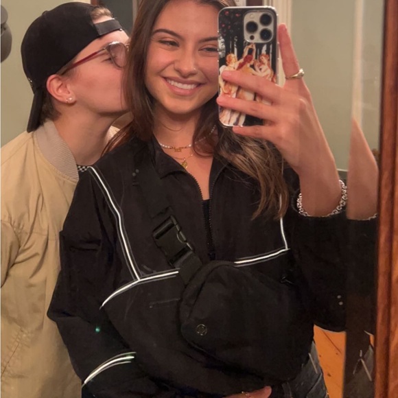 Jackets & Blazers - Black Cropped Vintage Style Windbreaker